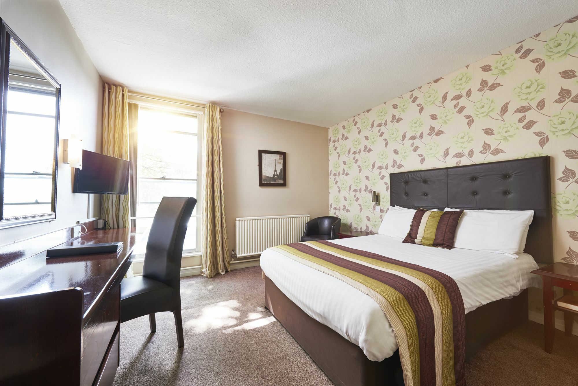 St Hotel