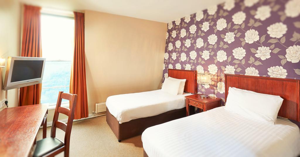 St Hotel 3*